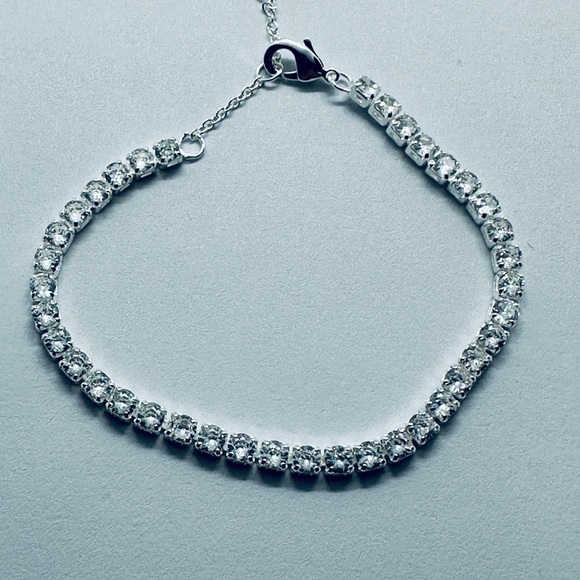 Brand new authentic pandora sparkling Clear tennis bracelet - Picture 5 of 5